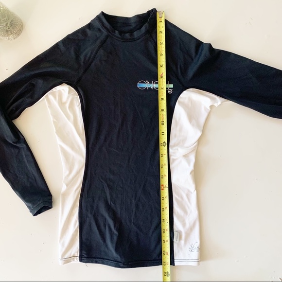O’Neill Woman’s Long Sleeve Rash Guard - Picture 11 of 16